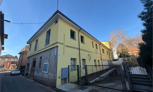 3 locali In Vendita a Cantù