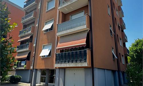 Trilocale e servizi con cantina